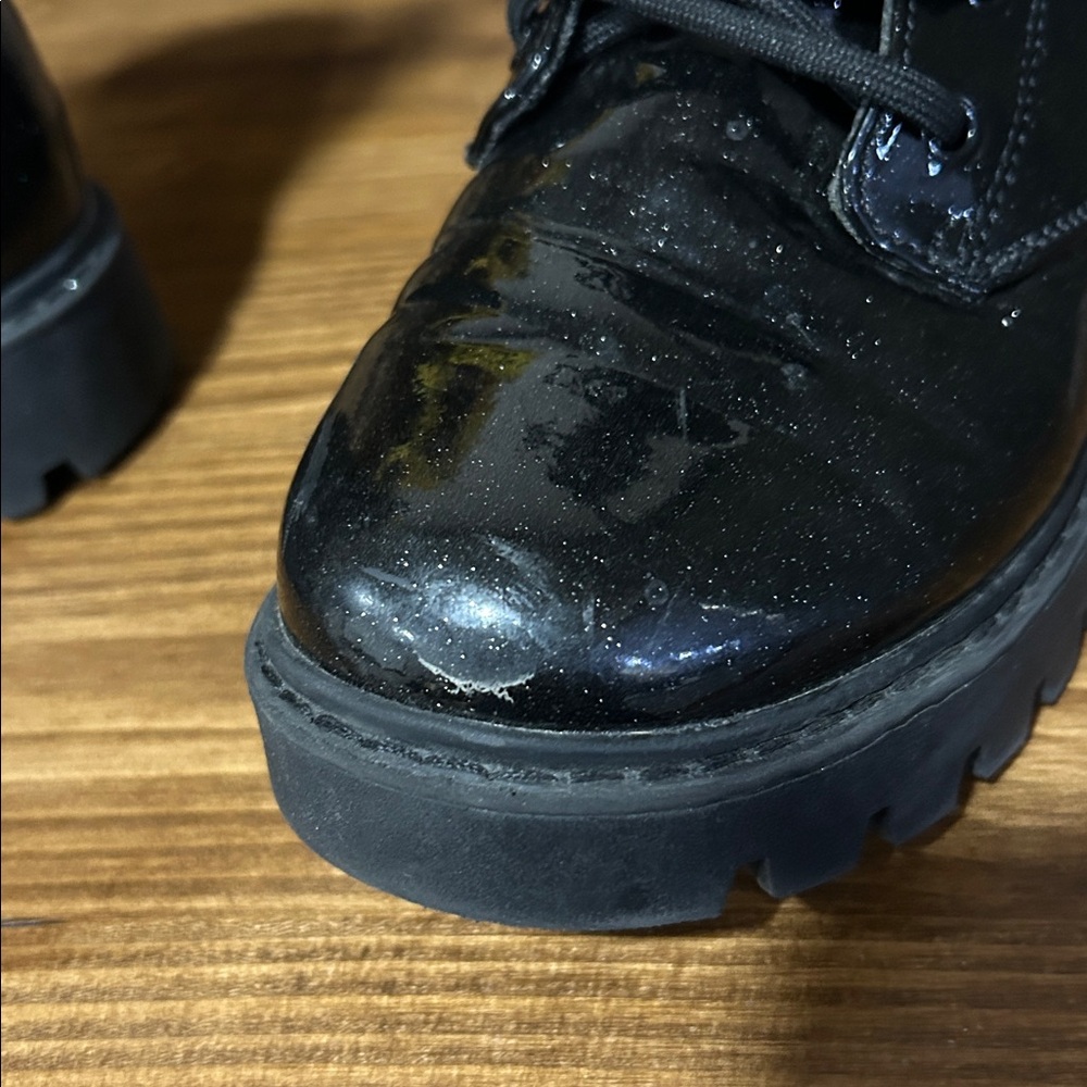 Art Class Black Glossy girls Combat Boots size 4 - Picture 6 of 8